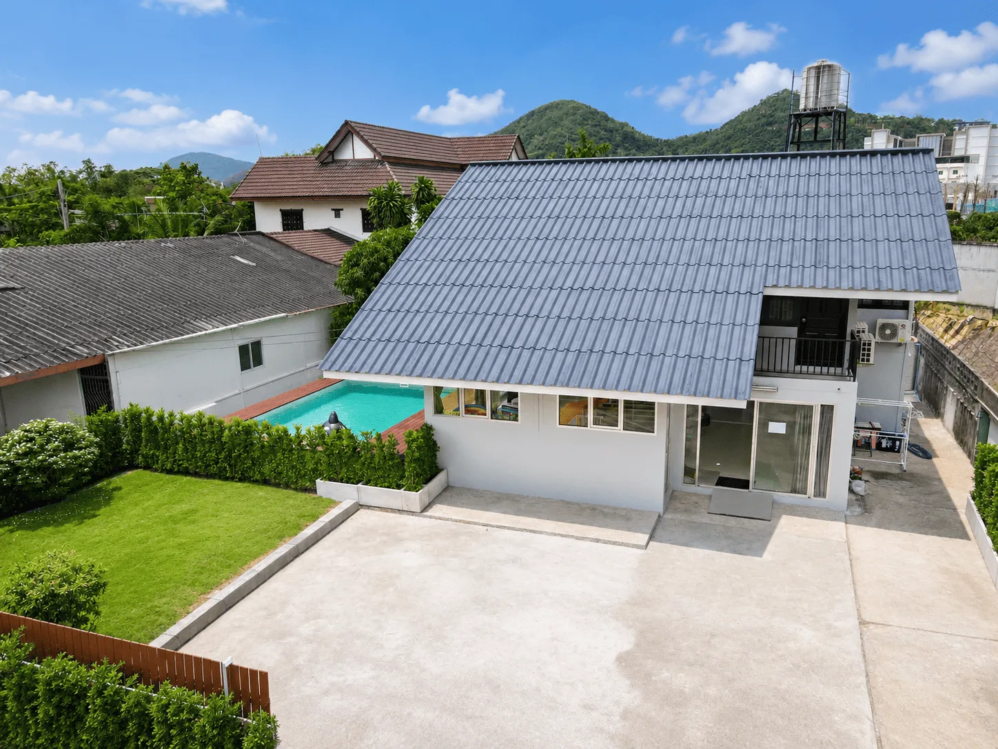 Whole-Villa Privacy